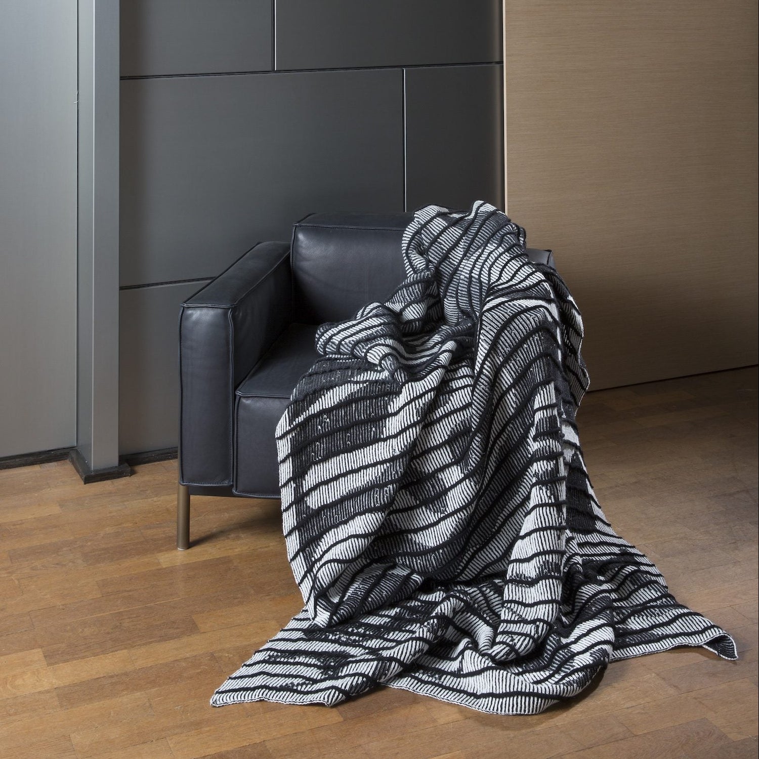 S.O.K. (Stripes Organic Knot)